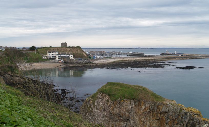 Sutton Howth Howth Cliff Walk to Sutton Cross, Howth Abbey, Seals in Howth harbour ...