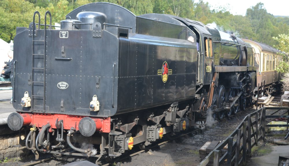 BR Standard 9F Steam locomotive 92134 2-10-0 heavy freight engine ...